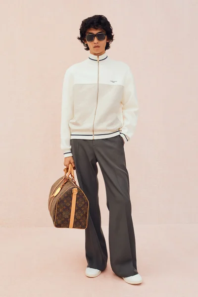 Look 17